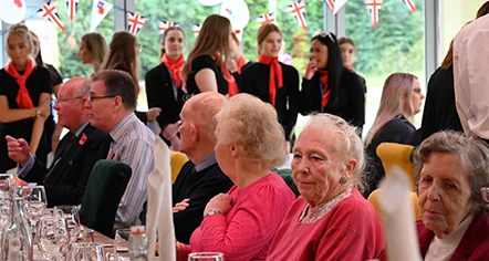 Group of diners and hospitality students 