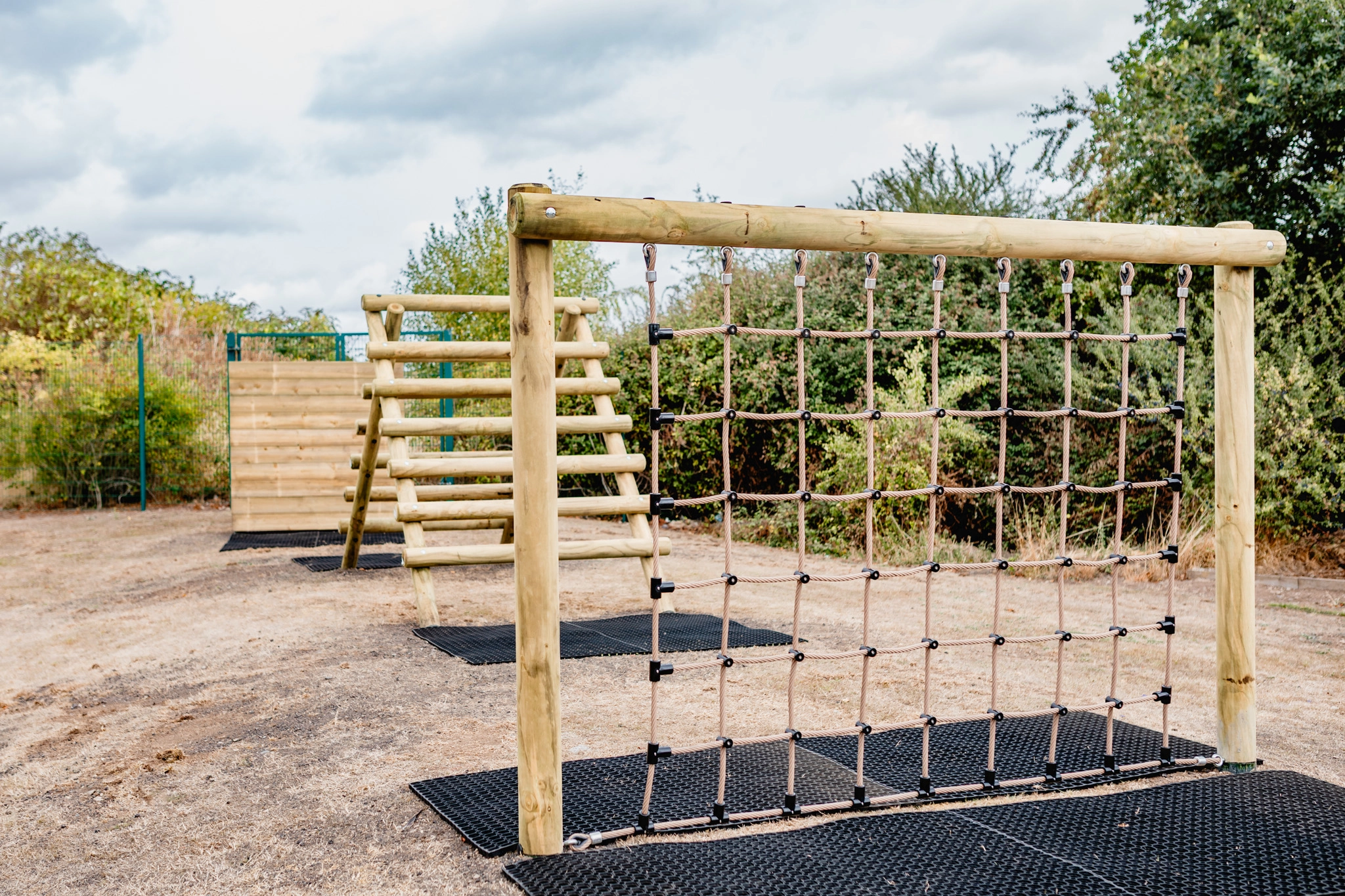 LR 280825 OutdoorActivities AssaultCourse 1